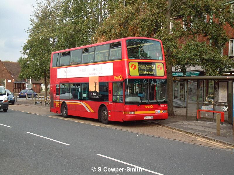 LT02ZDH 61 Chislehurst Gordon Arms 112004.JPG