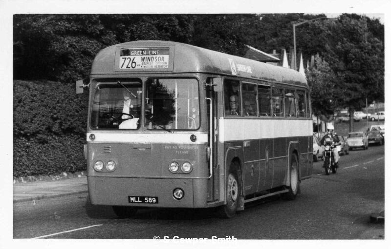 RF202 NF 726 Widmore Green 00091977 c Metropolitan Enterprises.jpg