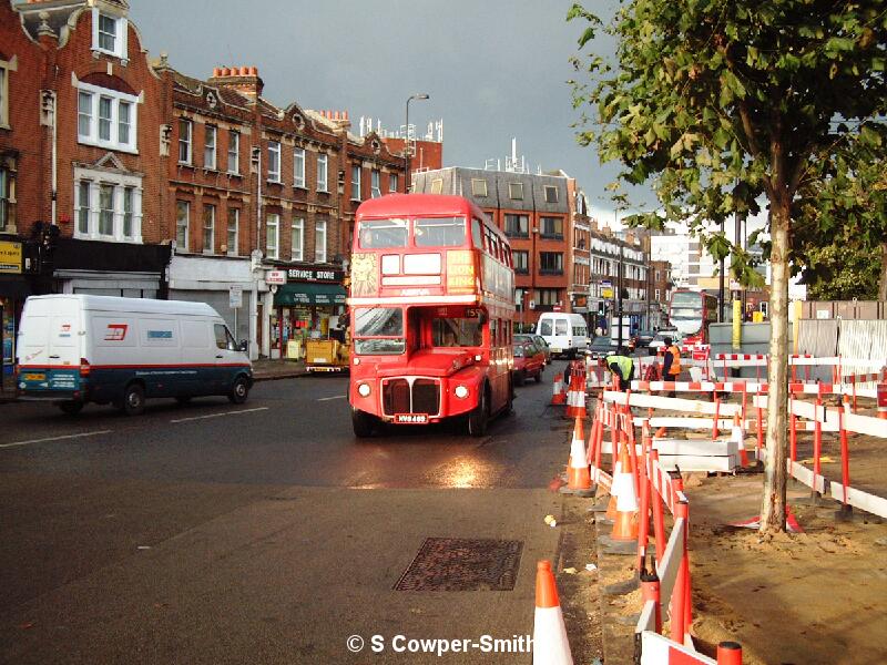 RM1292 159 Streatham Station Brixton Hill 241105.JPG