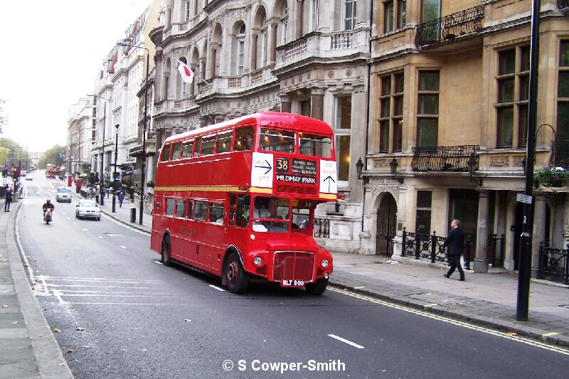 RML900 FOS 38 Mildmay Park Piccadilly 281005 .JPG