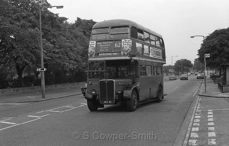 62,BW58,06,RT0678,62,BARKING LONDON ROAD,BARKING,Aug-78.jpg