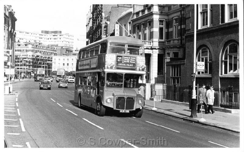 2B,RM2015 2B Crystal Palace Victoria.JPG