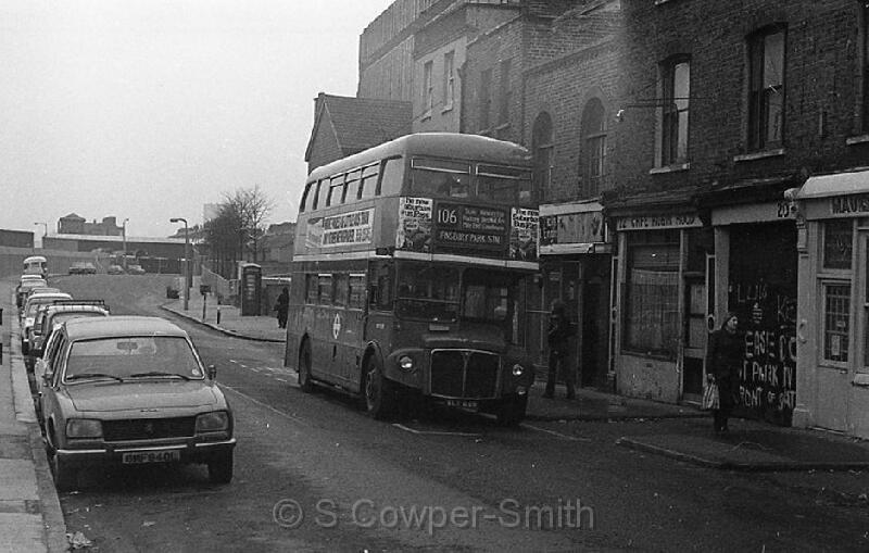 106,68,10,RM0659,106,FINSBURY PARK STN,ROBIN HOOD LANE,220478.jpg