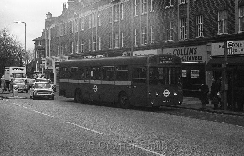 108,BW34,19,SM018,108,ELTHAM SOUTHEND CRESCENT,BLACKHEATH ROYAL STANDARD,21041978.jpg