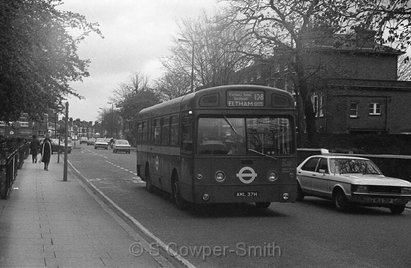 108,BW34,23,SM037,108,ELTHAM SOUTHEND CRESCENT,BLACKHEATH ROYAL STANDARD,21041978.jpg