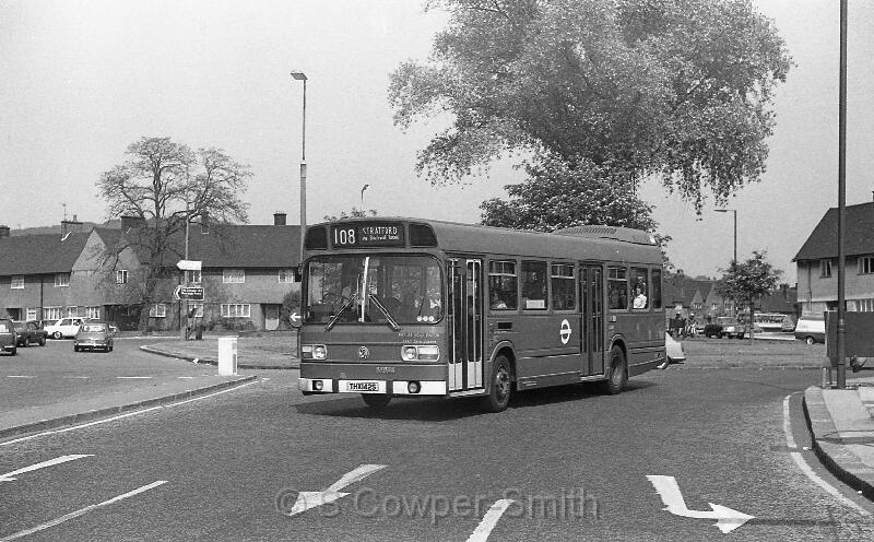 108,BW37,38,LS142,108,STRATFORD,WELL HALL RD SE9,01051978.jpg