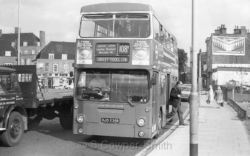 108B,BW52,08,DMS2235,108B,SURREY DOCKS STN,EVELYN ST SE8,01081978.jpg