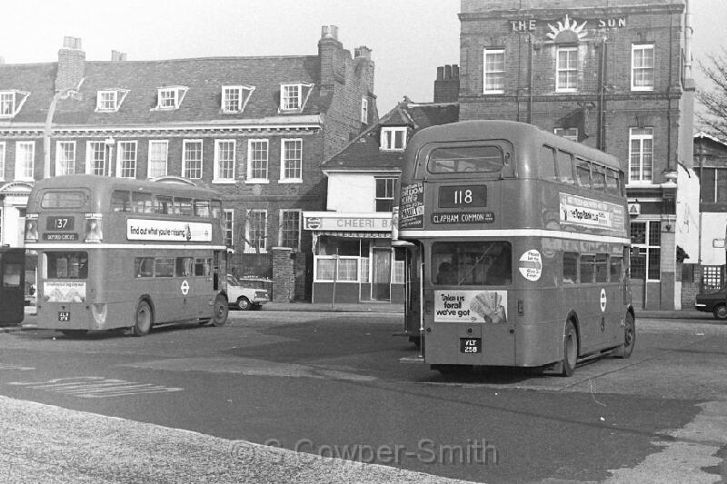 118,BW27,17,RM0258,118,CLAPHAM COMMON OLD TOWN,CLAPHAM COMMON OLD TOWN,Feb-78.JPG