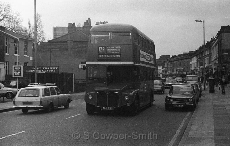 122,BW33,04,RM0956,122,BEXLEYHEATH GARAGE,LEE HIGH RD,220478.jpg