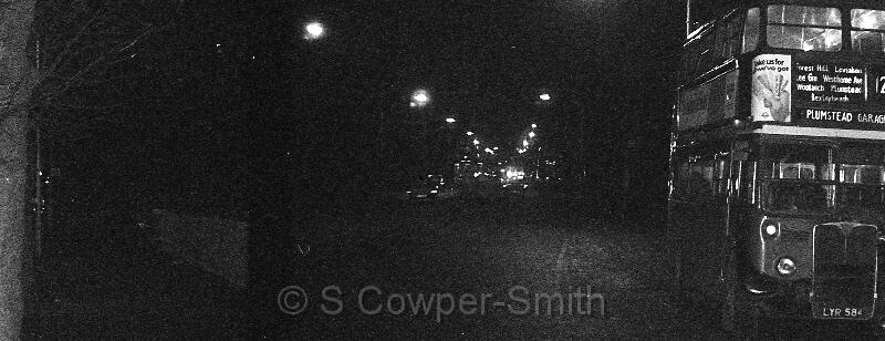 122,BW34,32,RT3365,122,PLUMSTEAD GARAGE,CRYSTAL PALACE,21041978.jpg