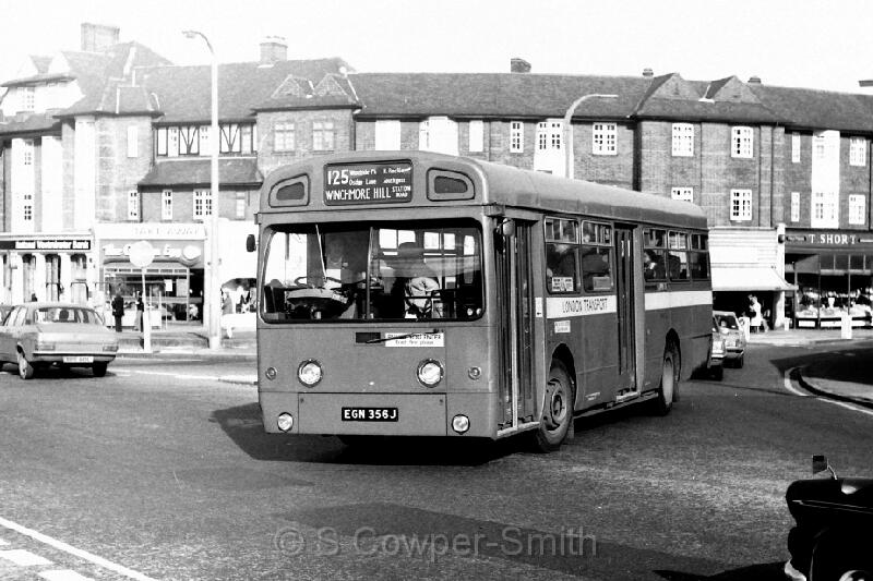125,BW05,04 SMS356 125 WINCHMORE HILL STATION ROAD SOUTHGATE 101976 .JPG