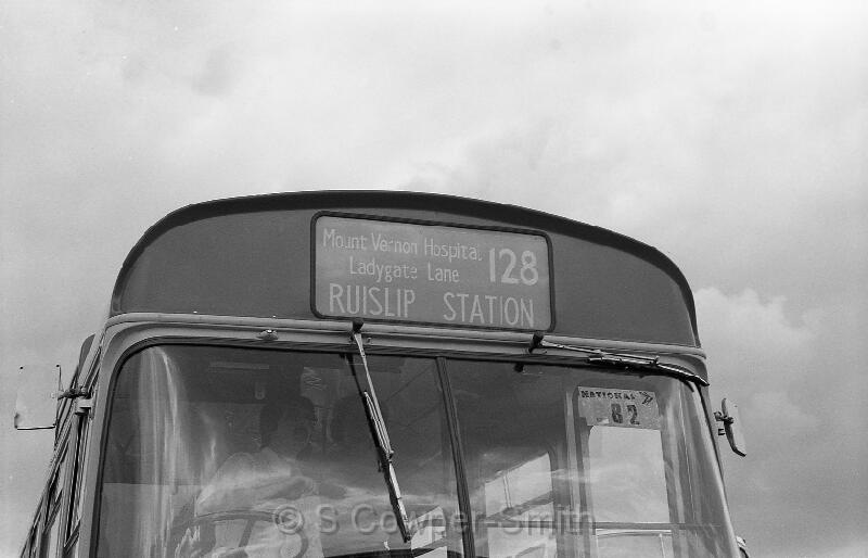 128,BW42,36,,128,RUISLIP STATION,HILLINGDON SHOW,24061978.jpg