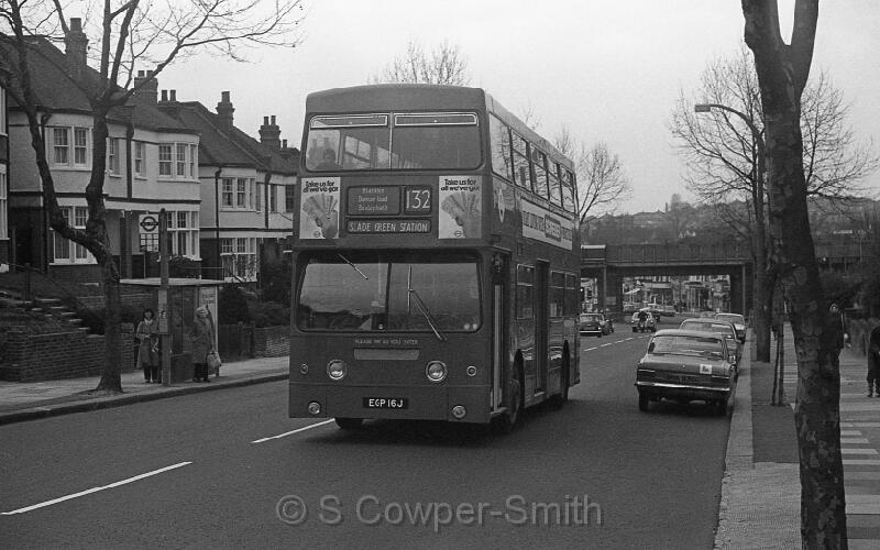 132,BW29,31,DMS0016,132,Slade Green Station,Well Hall Rd,031978.jpg