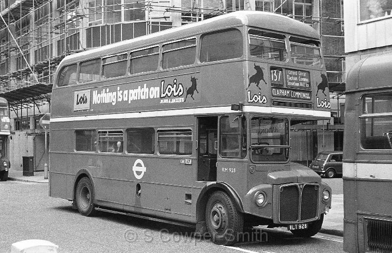 137,BW51,05,RM0928,137,CLAPHAM COMMON OLD TOWN,OXFORD CIRCUS,01081978.jpg