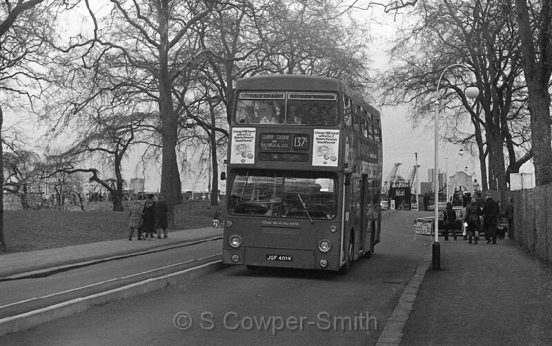 137A,BW29,12,DMS0403,137A,Sloane Square and Battersea Pleasure Gardens,Battersea Park,260378.jpg