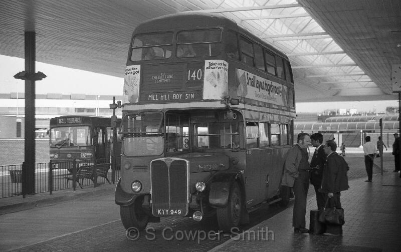 140,BW41,17,RT3220,140,MILL HILL BDY STN,HEATHROW BUS STN,21051978.jpg