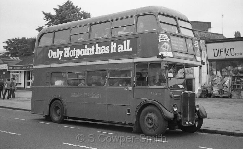 140,BW44,17,RT4171,140,HEATHROW AIRPORT CENTRAL,HARROW-ON-THE-HILL STN,01071978.jpg