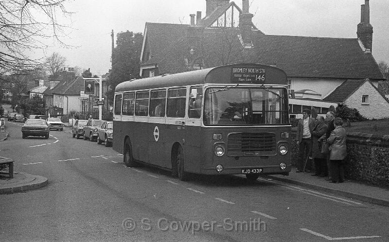 146,BW33,22,BL33,146,BROMLEY NORTH STN,DOWNE,220478.jpg