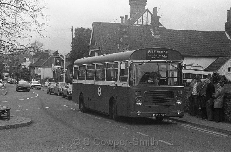 146,BW33,23,BL33,146,BROMLEY NORTH STN,DOWNE,220478.jpg