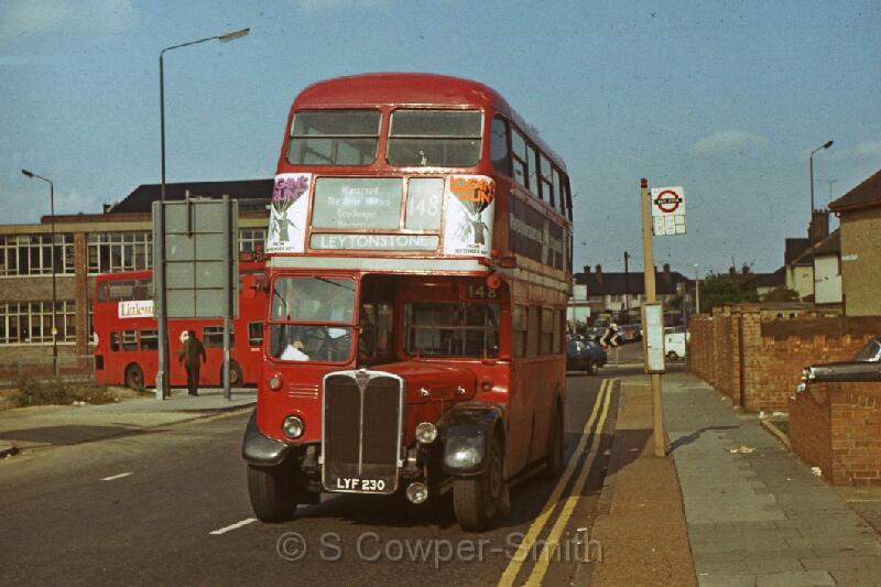 148,S20,05,RT4171,148,LEYTONSTONE,BARKING OVAL ROAD SOUTH,AUG SEPT 1976.jpg