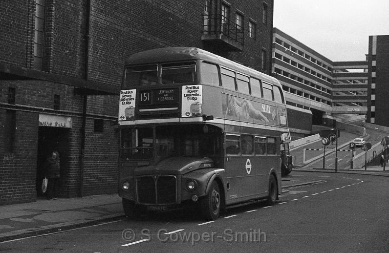 151,BW32,27,RM1798,151,Lewisham and Kidbrooke,Lewisham Odeon,21041978.jpg