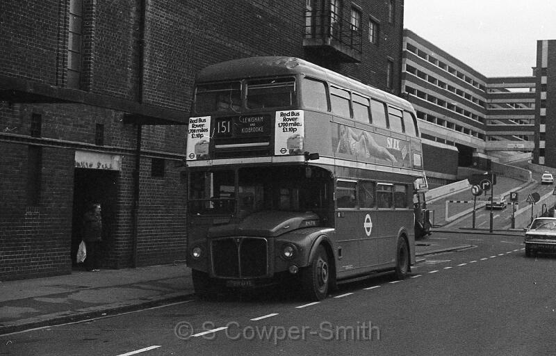 151,BW32,28,RM1798,151,Lewisham and Kidbrooke,Lewisham Odeon,21041978.jpg