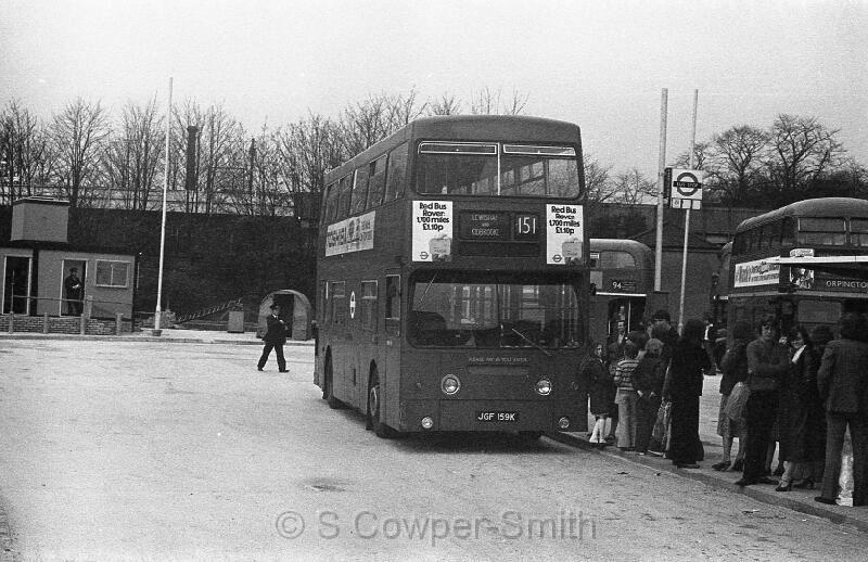 151,BW33,32,DMS0159,151,LEWISHAM and KIDBROOKE,LEWISHAM,220478.jpg