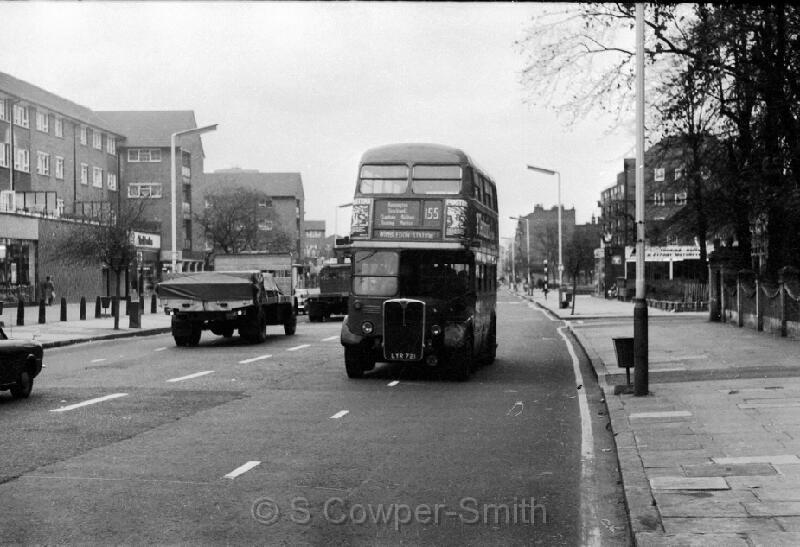 155,BW01,14,RT2737, FNS CLAPHAM AREA, 155, WIMBLEDON STATION,101976.jpg