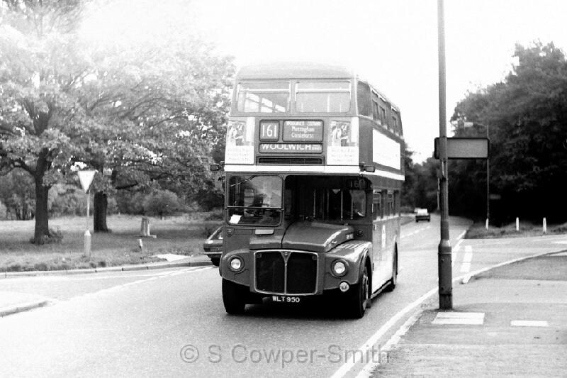 161,BW05,27 RM0950 161 WOOLWICH POWIS STREET CHISLEHURST 101976.JPG