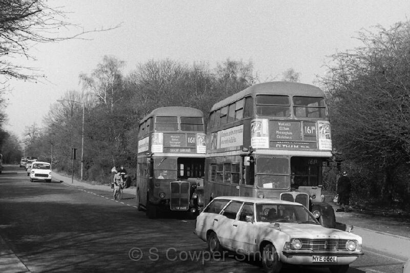 161,BW11,08,RT2676,161,Sidcup Garage,Chis War Mem,021977.JPG