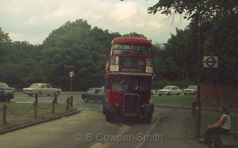161,CL23,06,RT2987,161,WOOLWICH POWIS STREET,CHISLEHURST WAR MEMORIAL,AUG 1976,,.jpg
