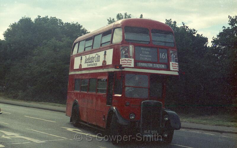 161,CL23,09,RT3016,161,CHARLTON STATION,CHISLEHURST WAR MEMORIAL,AUG 1976,,.jpg