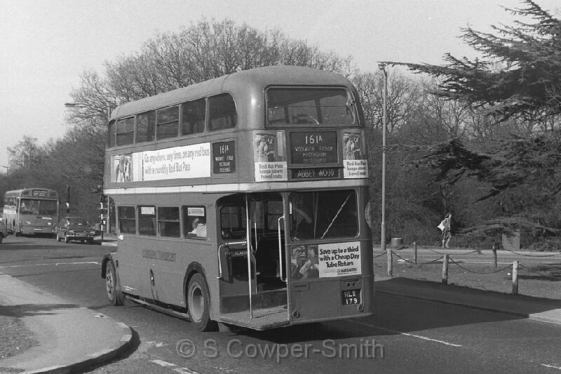 161A,BW11,15,RT0192,161A,Abbey Wood,Chis War Mem Showing Upp Case Side AND Rear Blind,021977.JPG