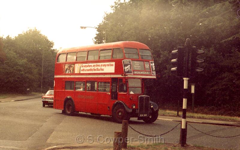 161A,CL23,01,RT2156,161A,WOOLWICH POWIS STREET,CHISLEHURST WAR MEMORIAL,AUG 1976,,.jpg