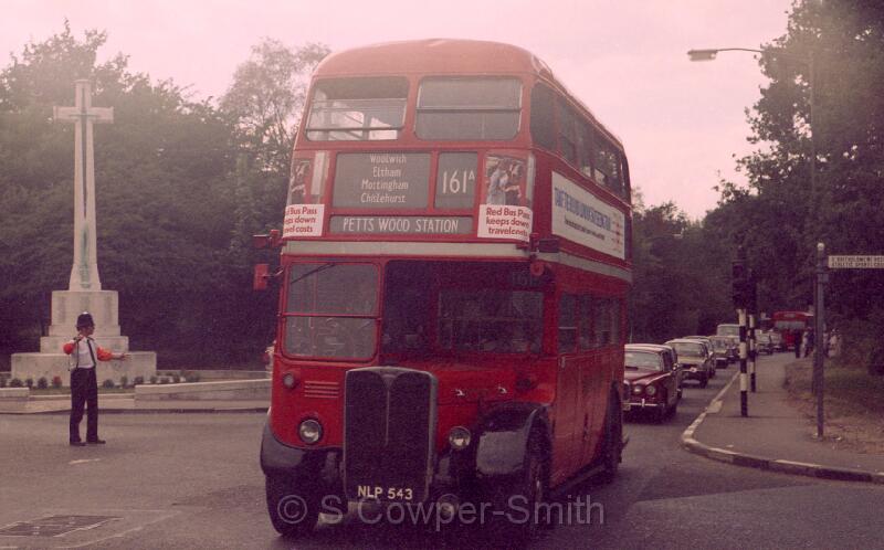 161A,CL23,02,RT4378,161A,PETTS WOOD STATION,CHISLEHURST WAR MEMORIAL,AUG 1976,,.jpg