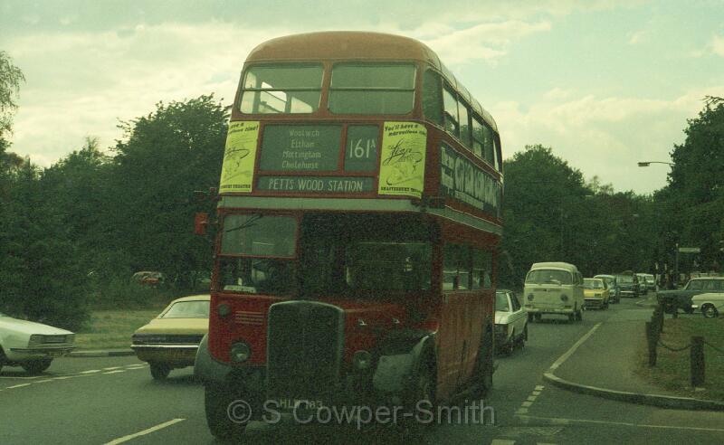 161A,CL23,07,RT0196,161A,PETTS WOOD STATION,CHISLEHURST WAR MEMORIAL,AUG 1976,,.jpg