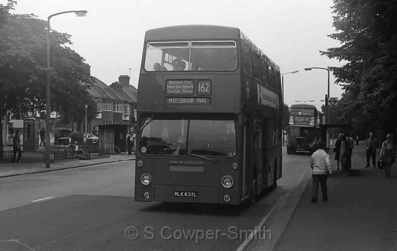 162,BW57,26,DMS1632,162,Mayesbrook Park,Barking,Aug 1978.jpg