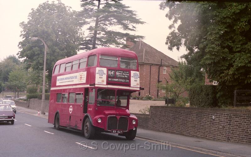 164A,CL28,20,RM1571,164A,TATTENHAM CORNER STN,BRIGHTON RD,110976.jpg