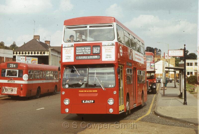 167,S20,18,DMS2117,167,ILFORD STATION,LOUGHTON GARAGE,1976.jpg