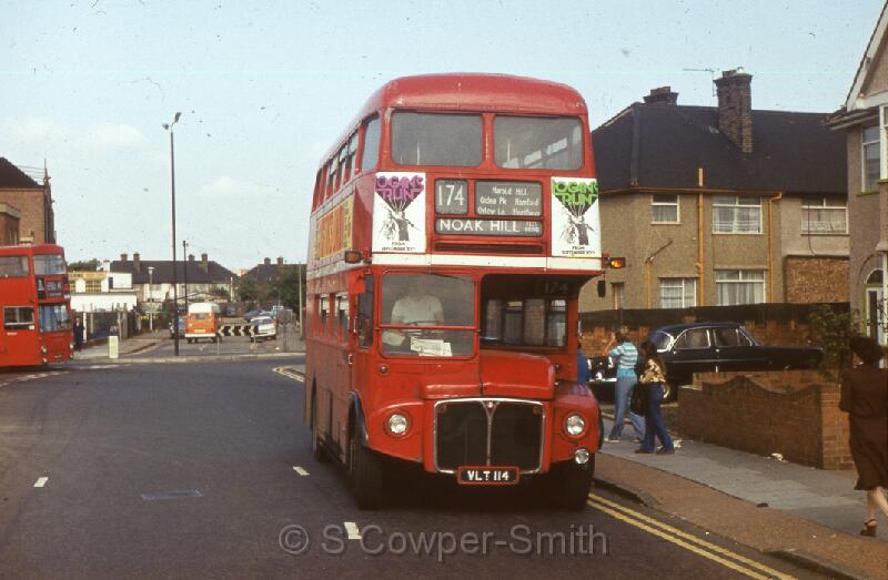 174,S20,01,RM0114,174,NOAK HILL TEES DRIVE,BARKING,AUG SEPT 1976.jpg