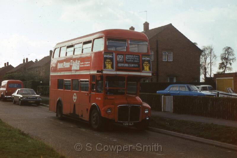 175A,S20,15,RM1426,175A,ROMFORD STATION,CRIPSEY AVE CHIPPING ONGAR,1976.jpg