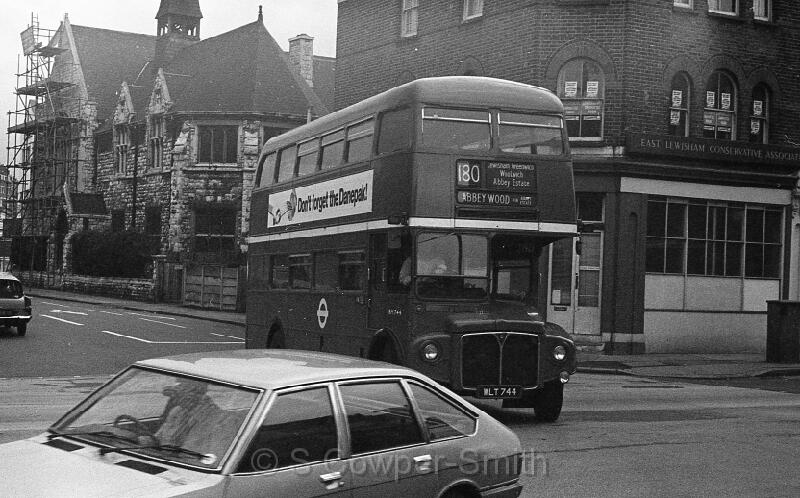 180,BW32,10,RM0744,180,Abbey Wood Via Abbey Estate,Lewisham,21041978.jpg