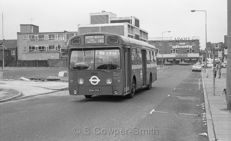 182,BW44,41,SMS230,182,HARROW WEALD RED LION,HARROW-ON-THE-HILL STN,01071978.jpg