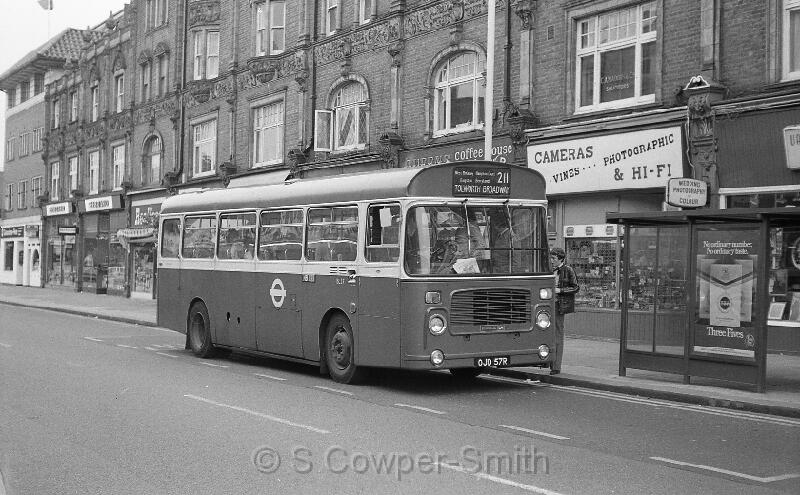 211,BW43,31,BL57,211,TOLWORTH BROADWAY,SURBITON STN,01061978.jpg