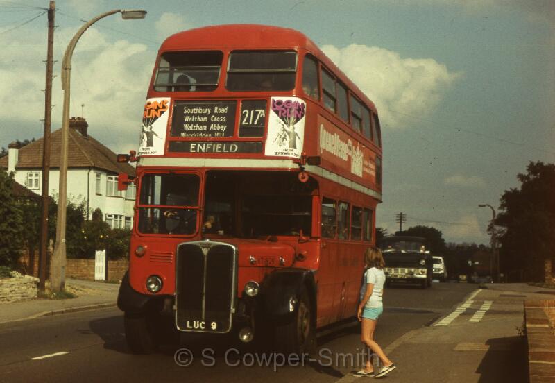 217A,S20,32,RT1929,217A,ENFIELD,WALTHAM CROSS,1976.jpg