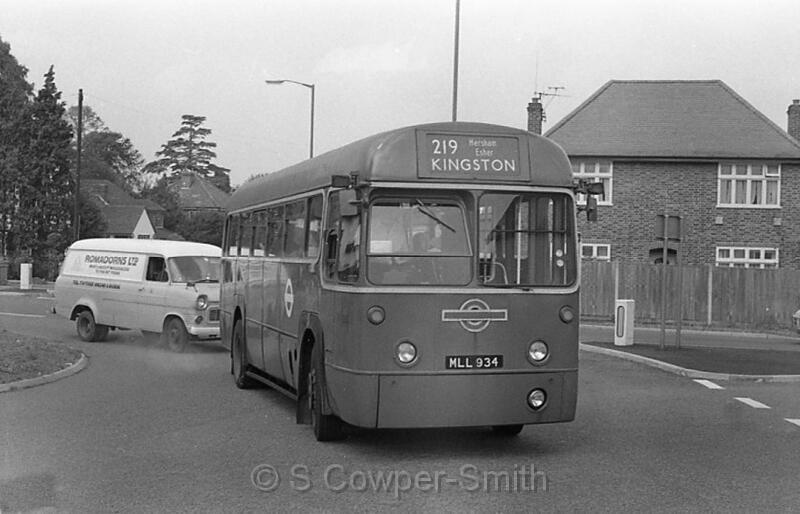 219,BW59,24,RF516,219,KINGSTON,HERSHAM,AUG1978.jpg
