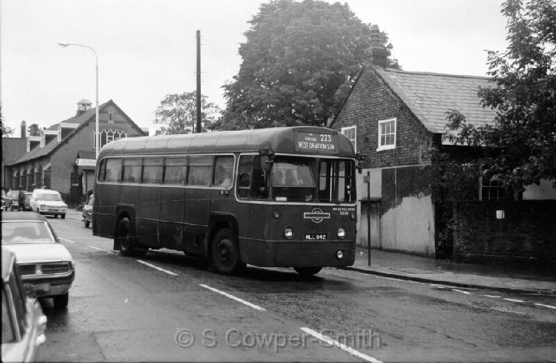 223,BW04,24 RF524 223 WEST DRAYTON STN 021076.jpg