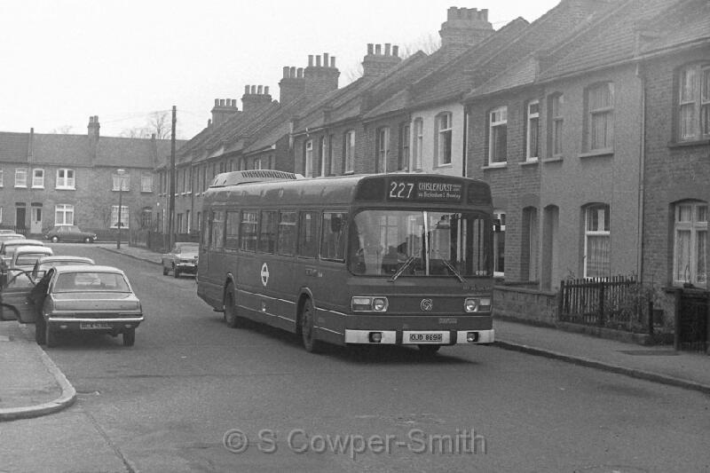 227,BW23,33,LS069,227,CHISLEHURST GORDON ARMS,CHISLEHURST GORDON ARMS,JAN 78.JPG