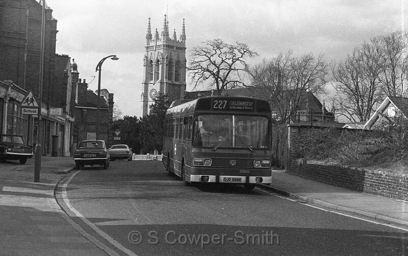 227,BW28,11,LS088,227,Beckenham Church,Chislehurst Gordon Arms,Mar 1978.jpg