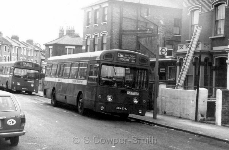 236,BW01,12,SMS574, FOS PLIMSOLL RD N, 236, LEYTONESTONE lt STATION,101976.jpg